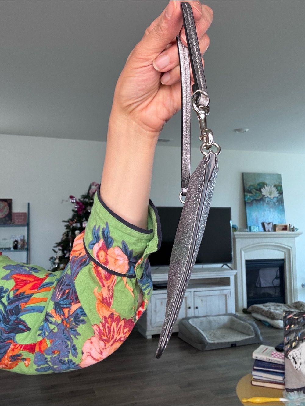 Coach gunmetal glitter wristlet - Picture 4 of 10